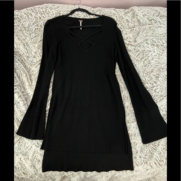 Free people criss cross black sweater - Picture 2 of 4